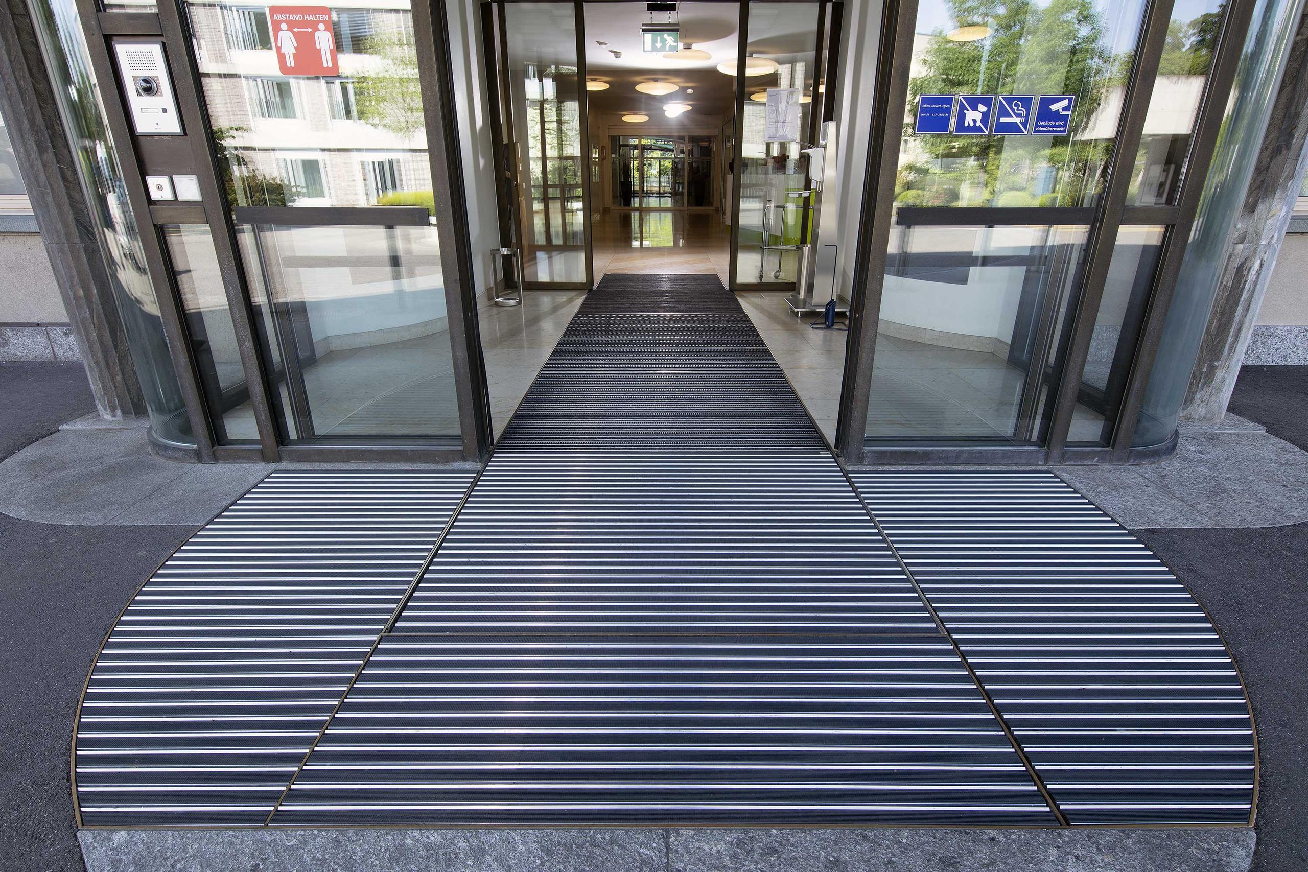 Tapis d’entrée pour Collectivité sur mesure avec GEGGUS